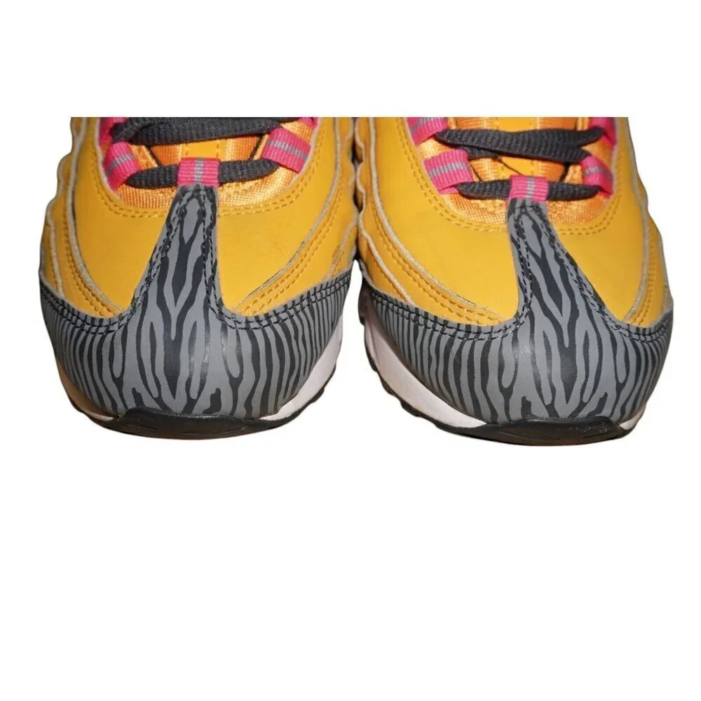 2013 Nike Air Max 95 Gold/Pink/Anthracite Running Shoes! Size 5.5Y